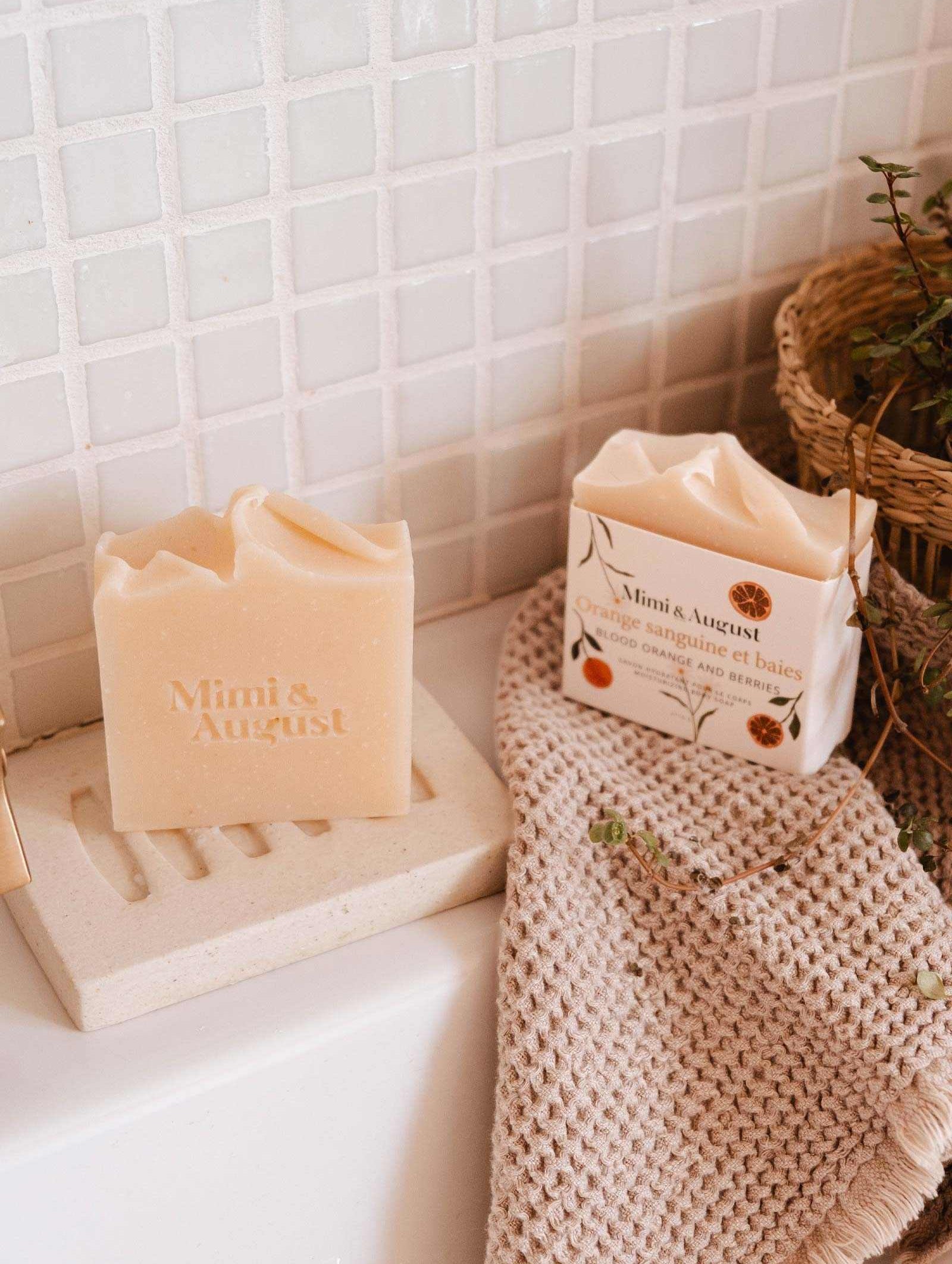 Bar Soap Blood Orange & Berries 110g with natural ingredients and hydrating fragrance