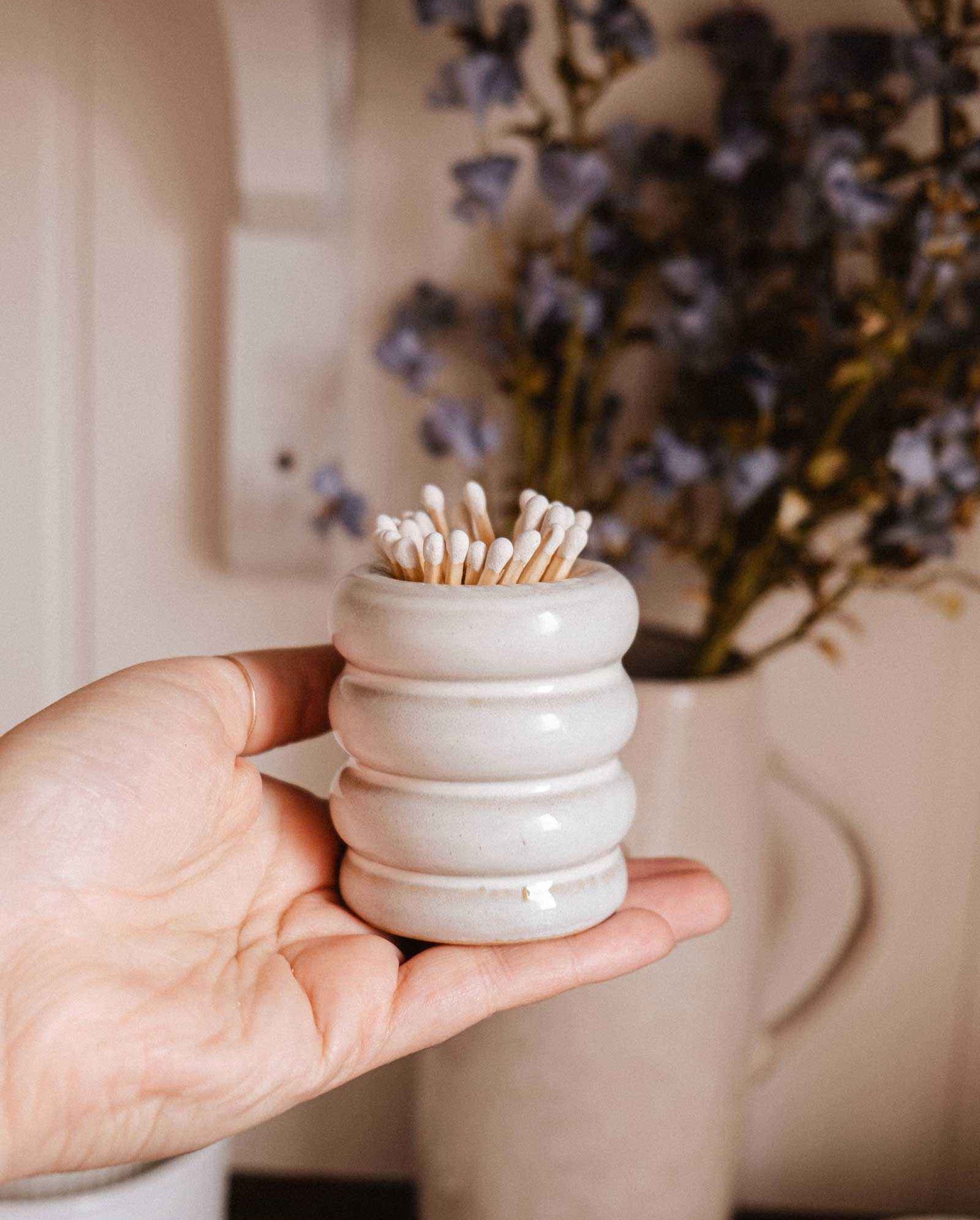 Ceramic match pot with matches and built-in scratcher for lighting, decorative and multifunctional holder