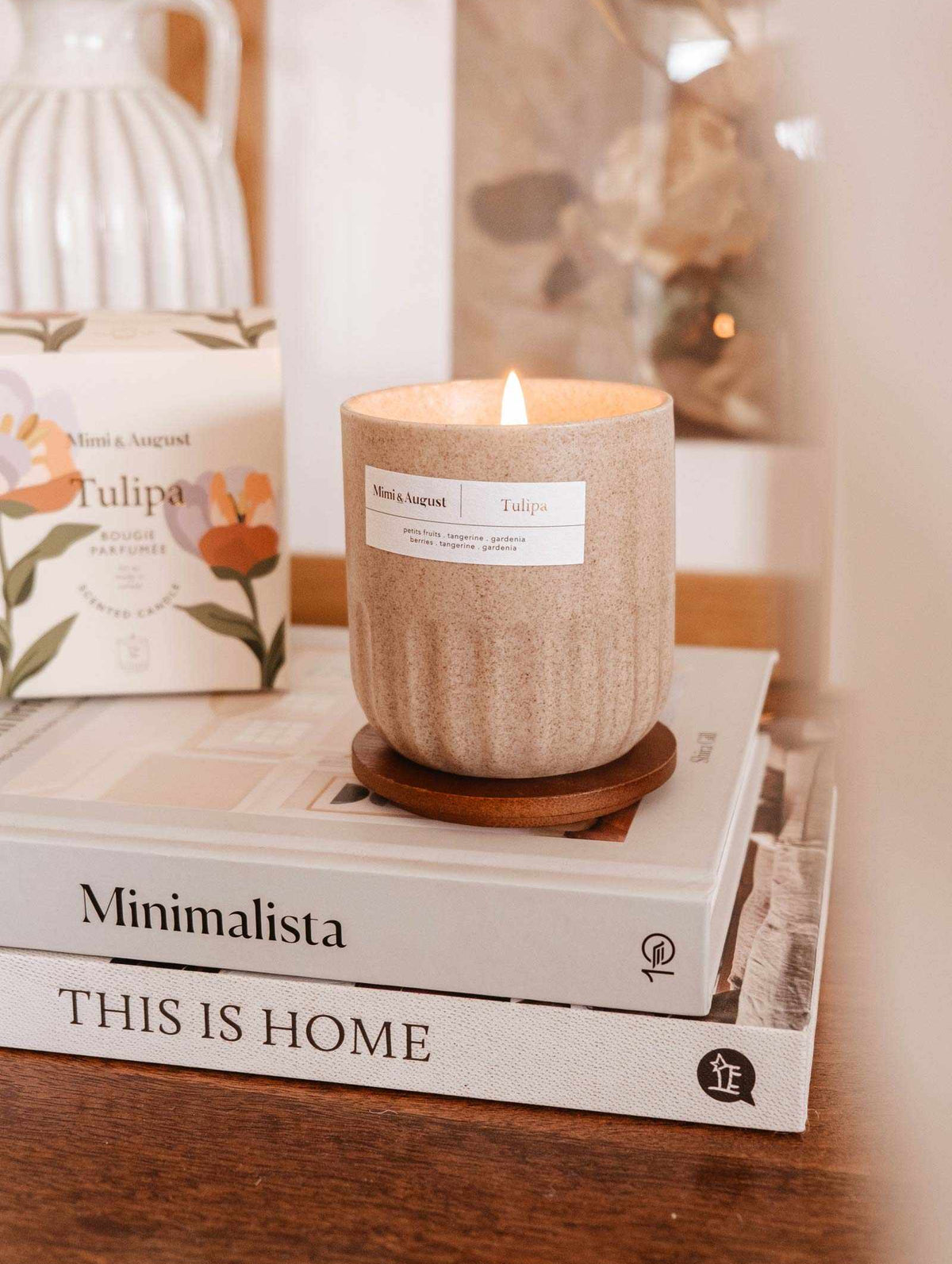 Reusable candle Tulipa with wildberries and floral scent in speckled gray cup