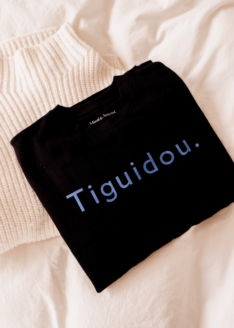 Sweatshirt noir Tiguidou de Mimi & August, confortable et antibactérien.