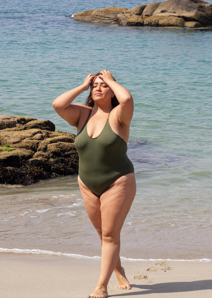 Marjorie wearing the amazonia water drop one piece size XL - mimi and august