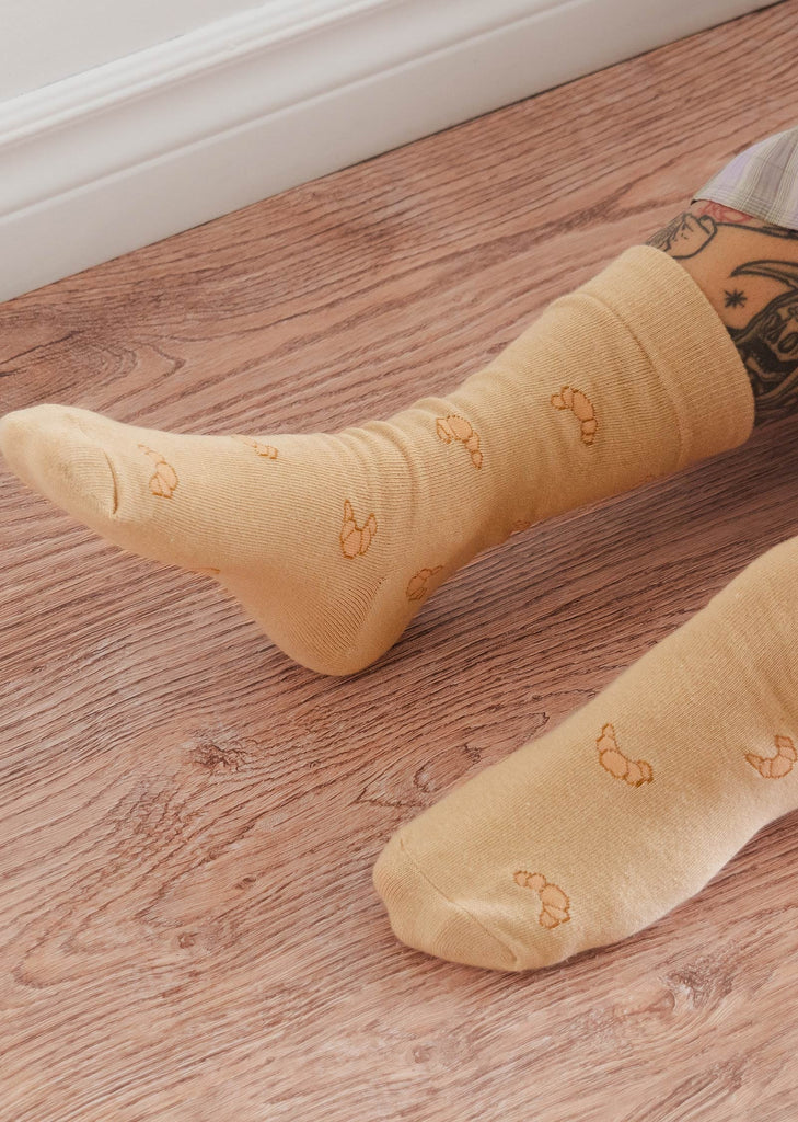 The perfect viennoiserie croissant sock comfy and warm by mimi & august