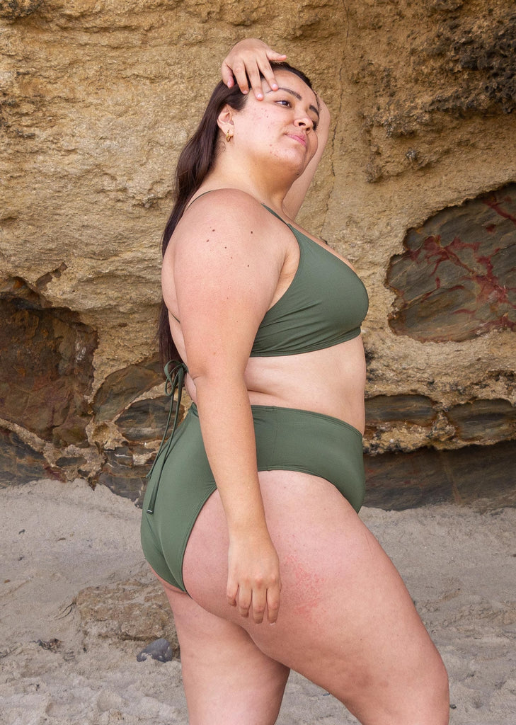 Marjorie wearing the Tucan Amazonia High Waist Bikini Bottom